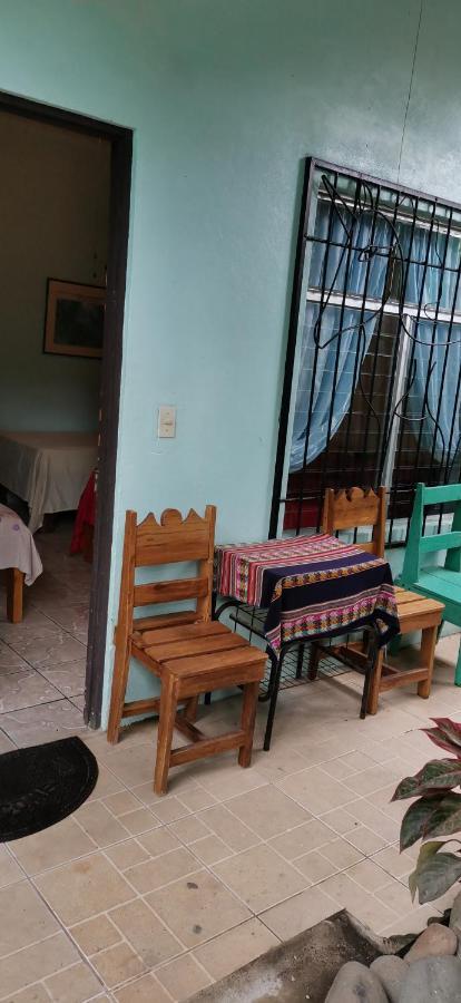 Cabinas Mitchaelle'S Puerto Viejo de Talamanca Exteriér fotografie