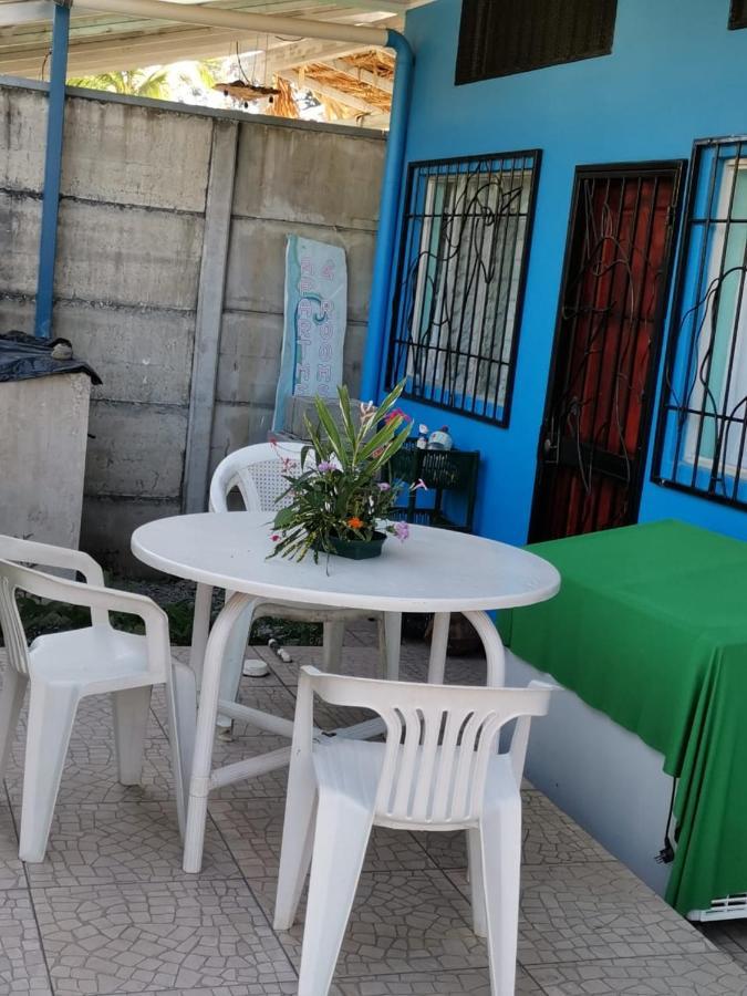Cabinas Mitchaelle'S Puerto Viejo de Talamanca Exteriér fotografie