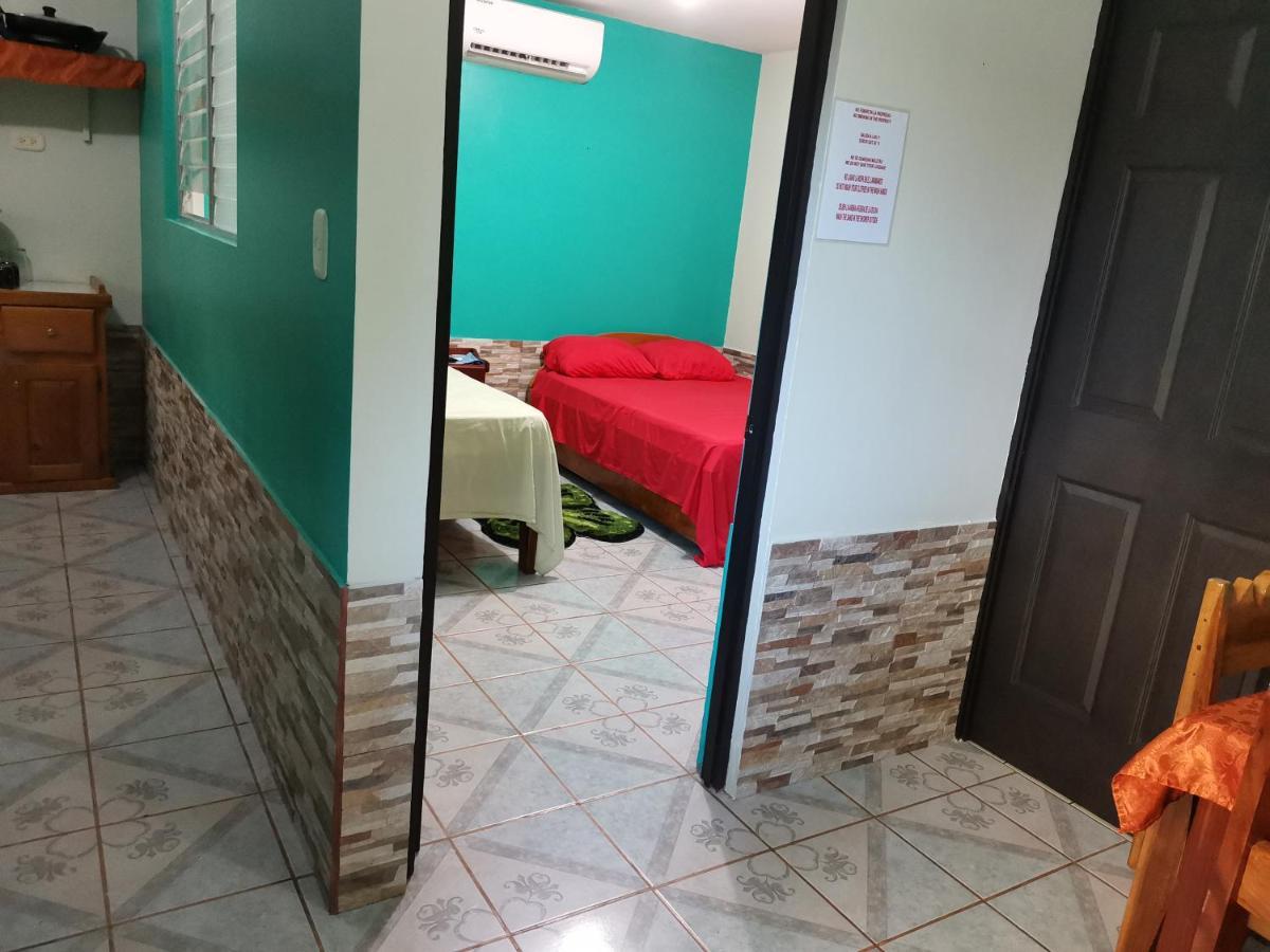 Cabinas Mitchaelle'S Puerto Viejo de Talamanca Exteriér fotografie