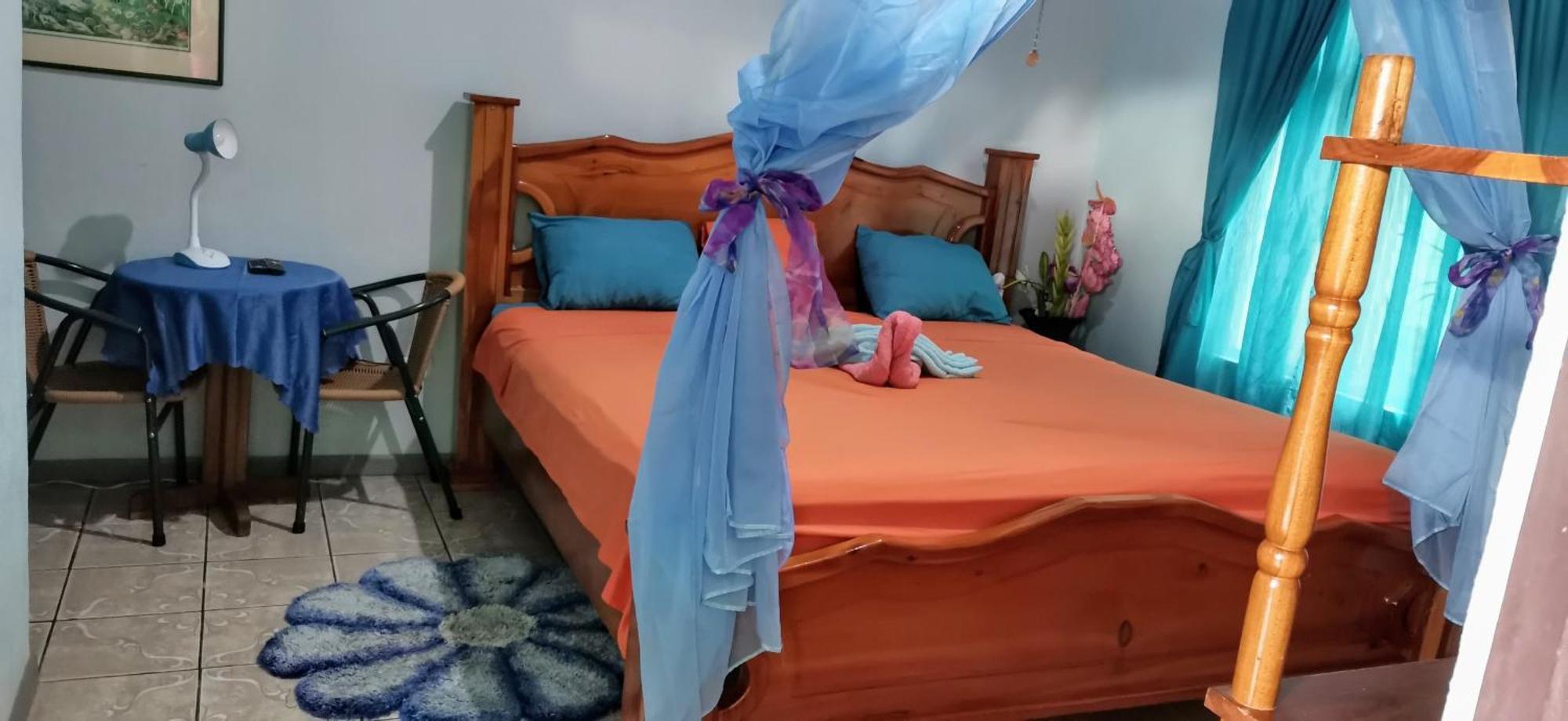 Cabinas Mitchaelle'S Puerto Viejo de Talamanca Exteriér fotografie