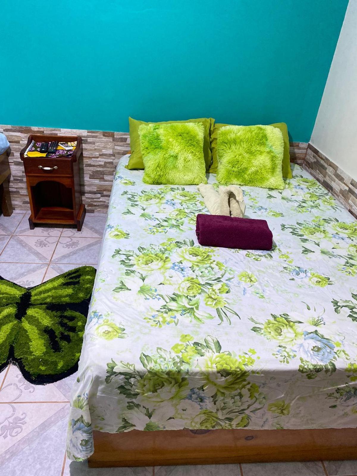 Cabinas Mitchaelle'S Puerto Viejo de Talamanca Exteriér fotografie